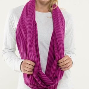 Lululemon Vinyasa Scarf O/S Hot Pink & Purple Striped, Convertible Wear 10+ Ways